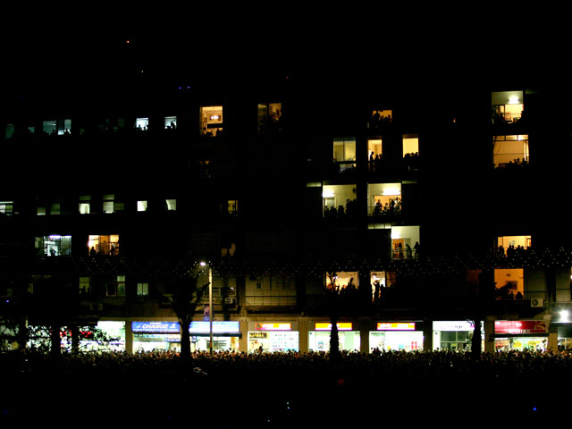Ночью на улице Ибн Гвироль в Тель-Авиве