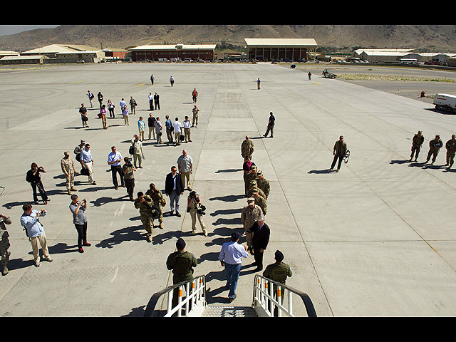 Министр обороны США Леон Панетта прибыл с визитом в Афганистан