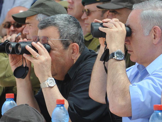 Министр обороны Эхуд Барак и премьер-министр Израиля Биньямин Нетаниягу