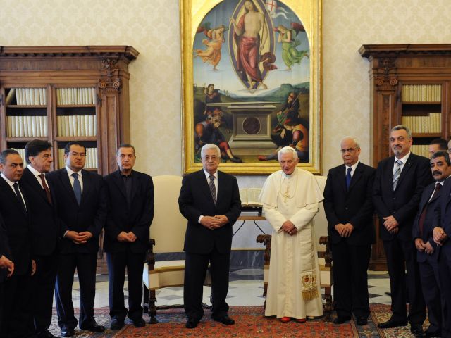 Председатель ПНА Махмуд Аббас и Папа Римский Бенедикт XVI