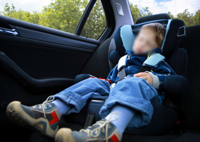Муниципальный эвакуатор увез машину, в которой спал сын израильского миллионера (иллюстрация)