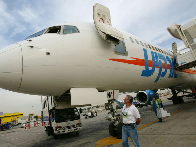 Самолет "Аркиа" совершил аварийную посадку в Эйлате