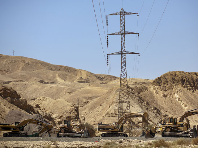 Строительная техника на израильско-египетской границе