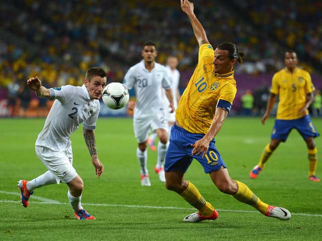 Евро-2012: шведы напоследок обыграли сборную Франции