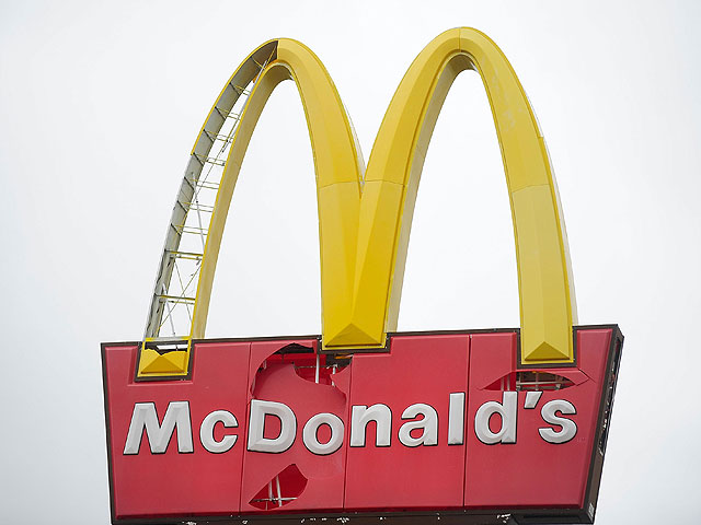 Скандал в Британии: гамбургеры McDonald's намного здоровее, чем больничная еда 