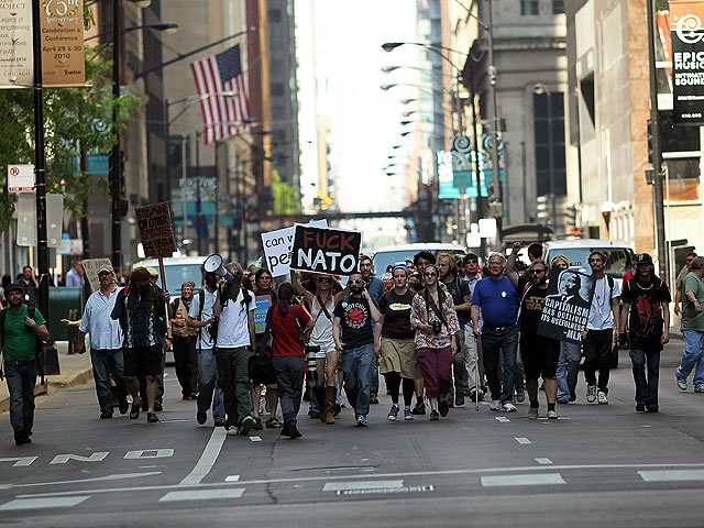Митинг протеста против NATO, проходивший в Чикаго, был разогнан полицией