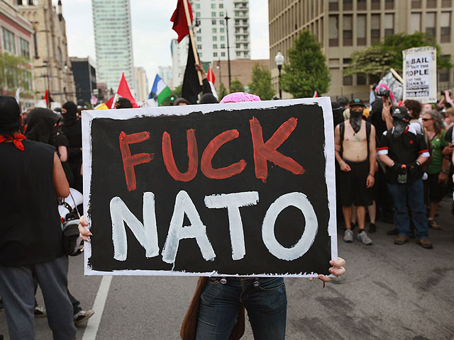 Митинг протеста против NATO, проходивший в Чикаго, был разогнан полицией