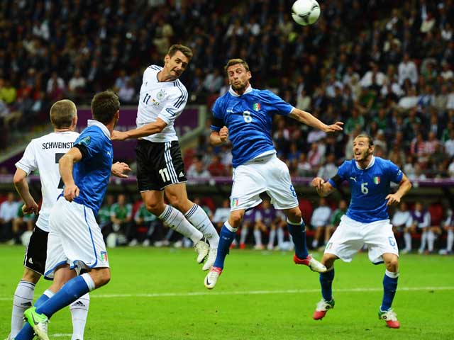 Марио Балотелли забил дважды. Итальянцы победили сборную Германии