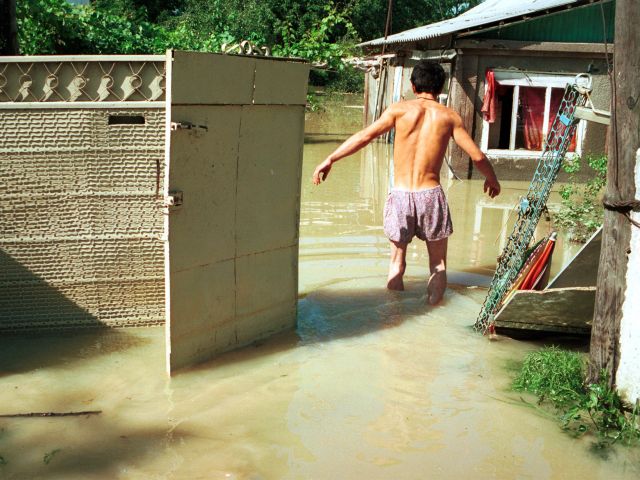 Число жертв наводнений на Кубани выросло до 87 человек. Жители говорят об открытии плотины
