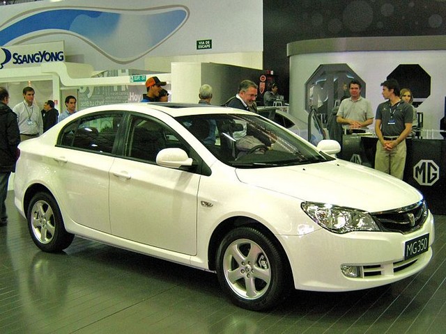 В Израиле началась продажа первого "семейного" автомобиля китайского производства
