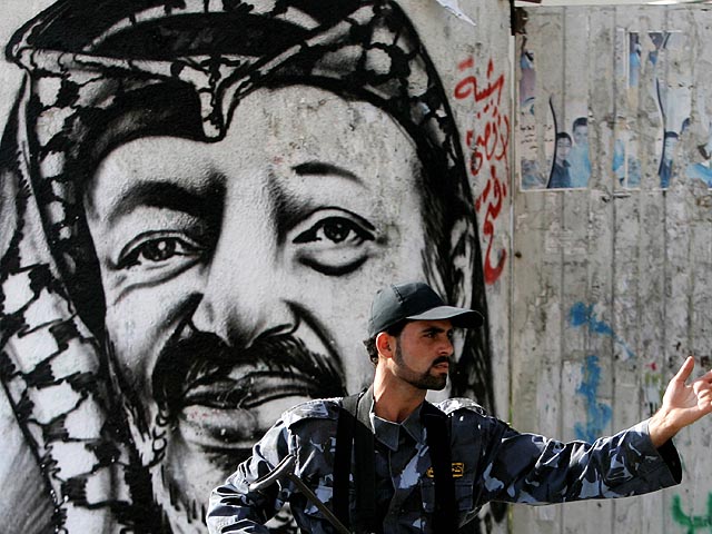 По словам Тирауи, Арафат был убит, и за его смертью стоят Израиль и США, а также палестинские сообщники