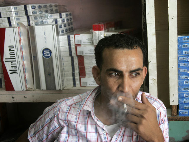 Проводимые опросы показывают, что курильщиков среди русскоязычных израильтян почти так же много, как и среди израильских арабов, которые считаются в Израиле самой табакозависимой категорией граждан