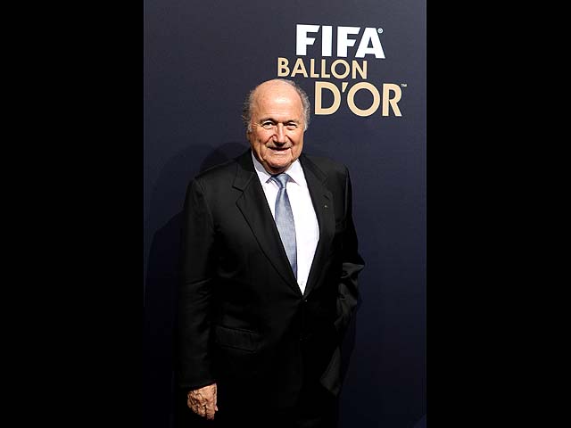ФИФА поручила расследовать выбор России и Катара для проведения чемпионатов мира