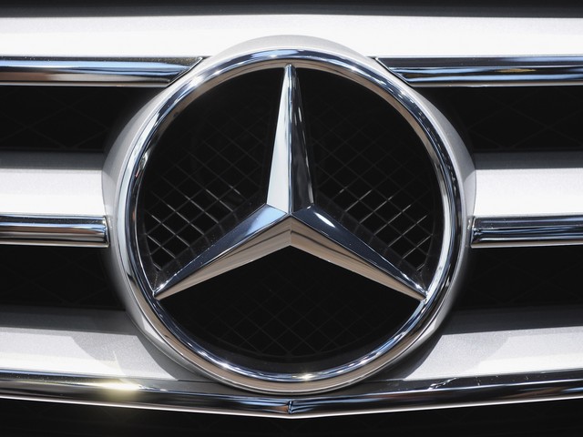 Автомобили Mercedes-Benz будут оснащаться надувными ремнями безопасности