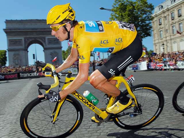 Впервые в истории: победителем "Тур де Франс" стал британец
