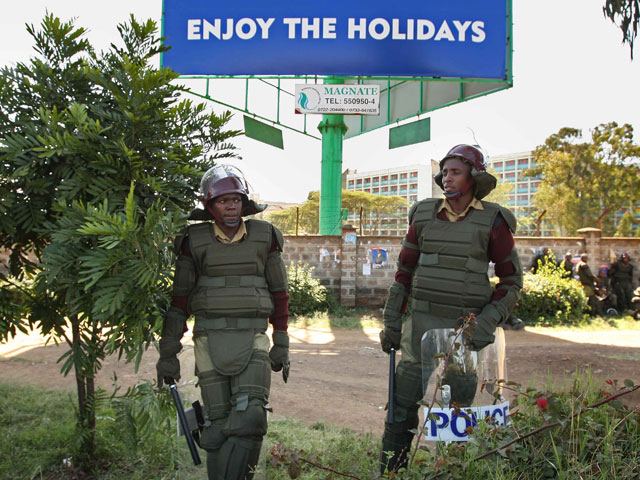 Сотрудники полиции Кении 