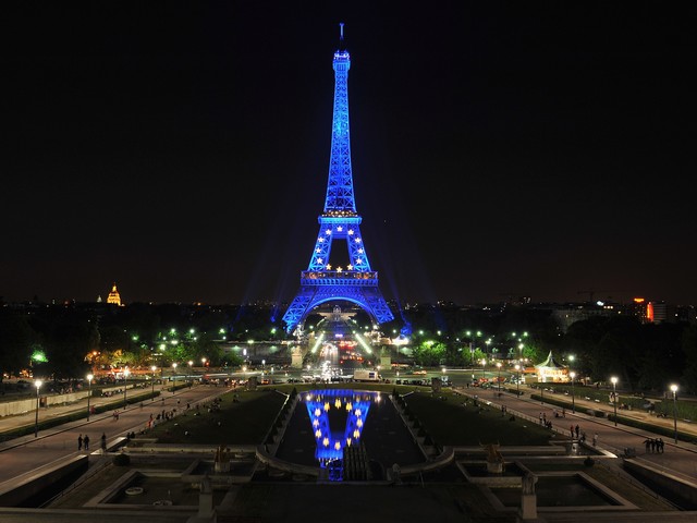 Первое место заняла Эйфелева башня &#8211; символ Парижа