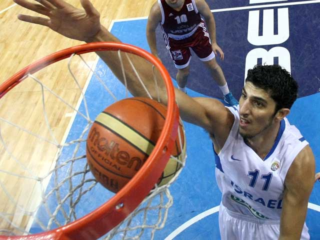 Баскетбол: сборная Израиля разгромила эстонцев