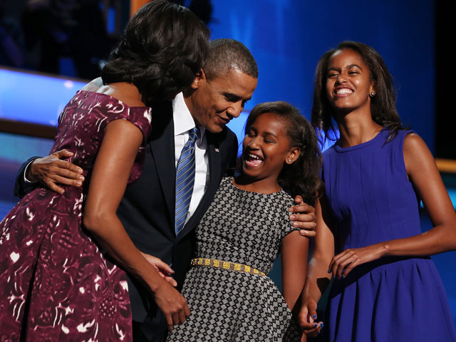 Барак Обама с женой и дочерьми на съезде демократов. Шарлотт, 6 сентября 2012 года