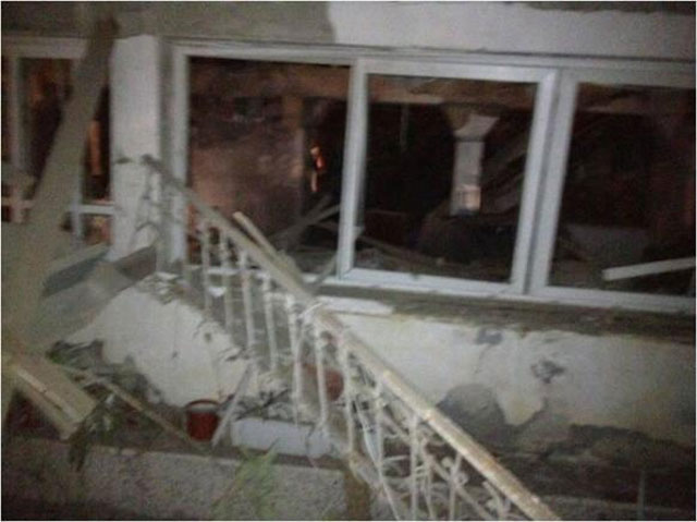 Дом в Нетивоте, в который попал "град". 9 сентября 2012 года