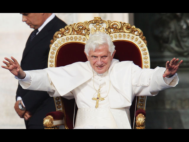 Папа Римский Бенедикт XVI в 2012-м году