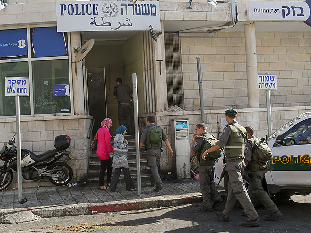 Арабка напала на полицейского в Иерусалиме. Версия: месть за "Невинность ислама"