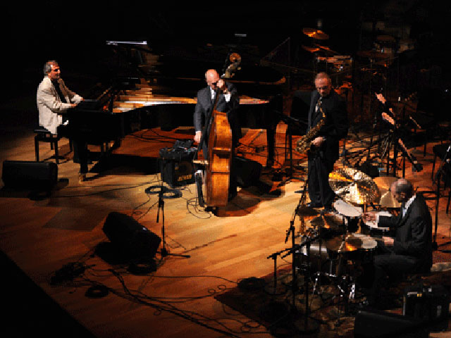 На фестивале Super-Jazz выступит квартет Марио Романо: "Музыка сильнее цемента"