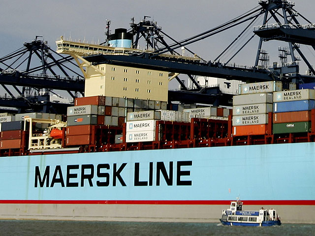 Крупнейшая в мире судоходная компания прекратила работать с Ираном