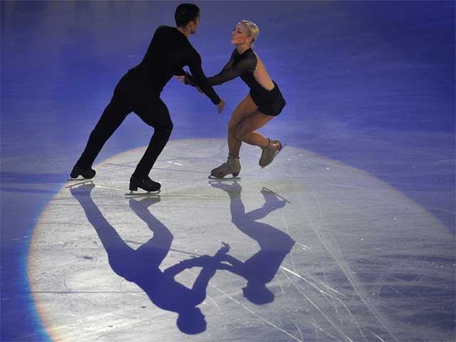 Skate Canada: победа Савченко &#8211; Шолковы, бронза российских "танцоров"