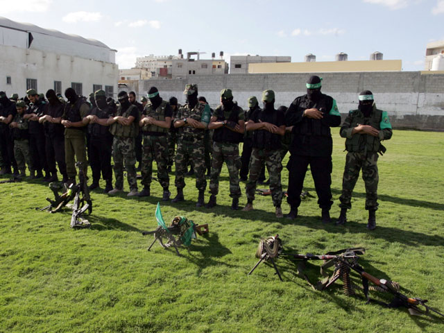 Боевики "Бригад Изаддина аль-Касама" (ХАМАС)