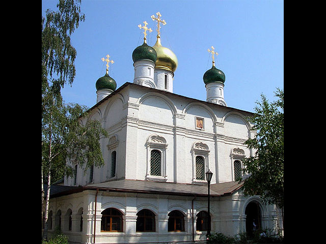 Москва: на территории Сретенского монастыря обнаружен подпольный бордель