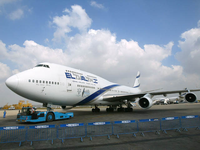 Самолет "Эль-Аль", летевший из Израиля в США, совершил вынужденную посадку в Ирландии