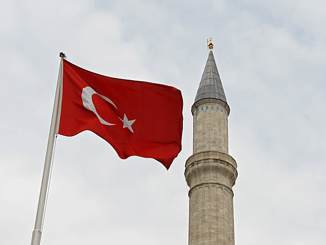 Турция посадила для обыска направлявшийся в Сирию армянский самолет