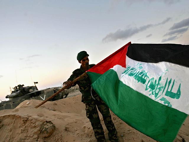 Палестинцы попытались прорвать заграждение вокруг Сектора Газы