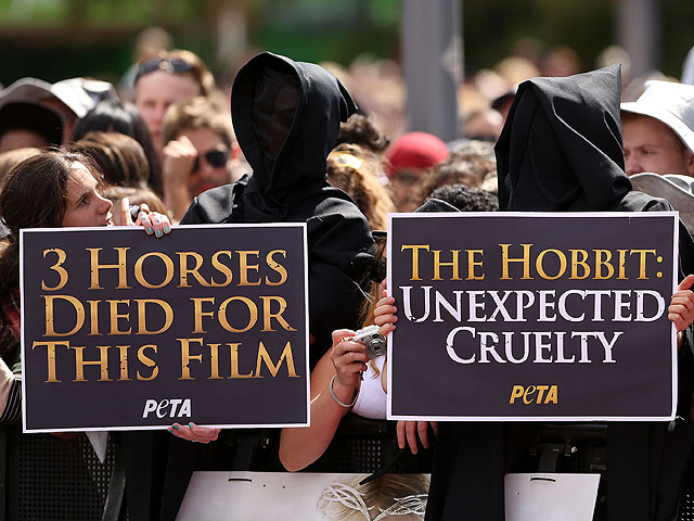 PETA выступила против "Хоббита": при съемках пострадали лошади и куры