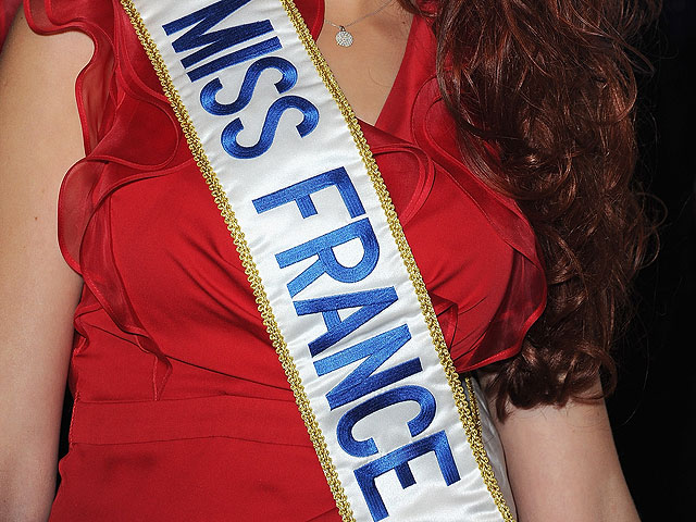 "Мисс Франция 2012" стала Марин Орфелин, напуганная "жестким соперничеством"