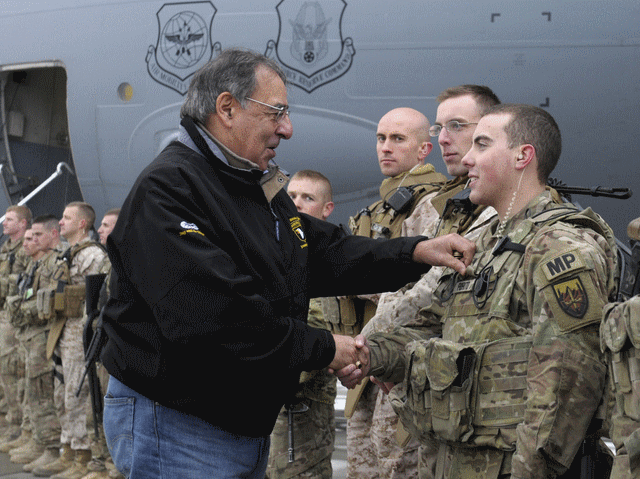 Министр обороны США Леон Панетта посетил Афганистан