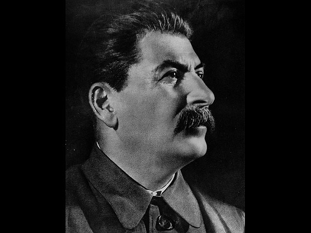 Коммунисты России не верят в конец света: 21 декабря они отметят день рождения Сталина