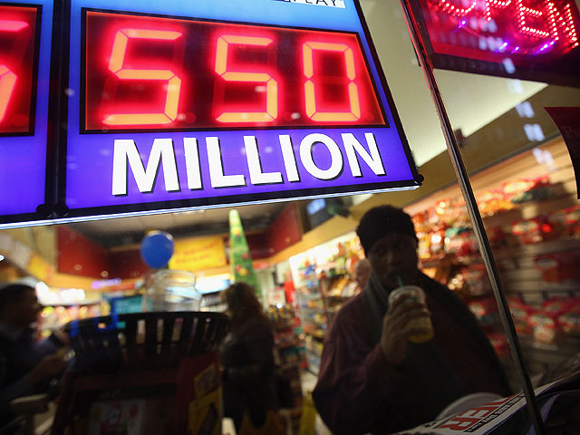 Обладатели двух выигрышных билетов лотереи Powerball разделят 380 млн долларов