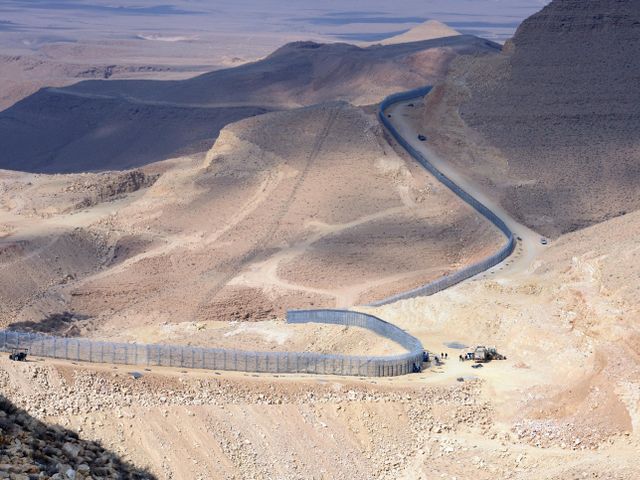 Забор на египетской границе