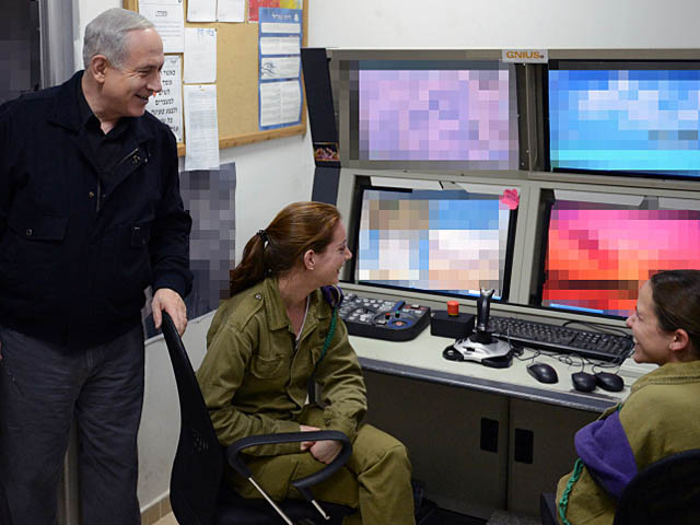 Биньямин Нетаниягу посетил военную базу Армии обороны Израиля на границе с сектором Газы