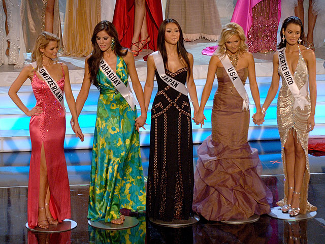 На конкурсе "Мисс Вселенная 2006"
