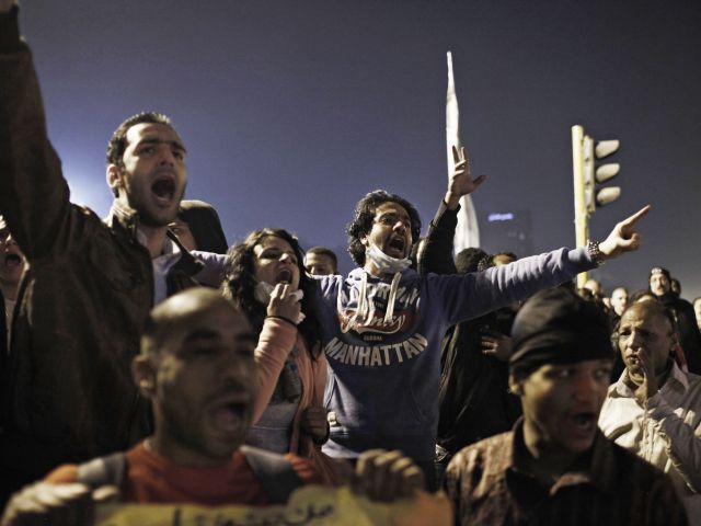 Египет отмечает годовщину революции: 9 погибших, свыше 450 раненых