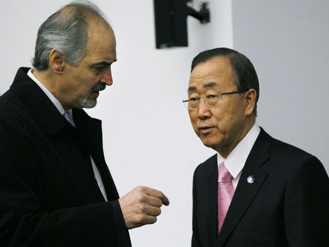 Представитель Сирии в ООН Башар Джаафари и генсек ООН Пан Ги Мун