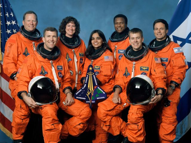 Годовщина крушения шаттла "Колумбия": в NASA не решились сказать астронавтам о повреждении