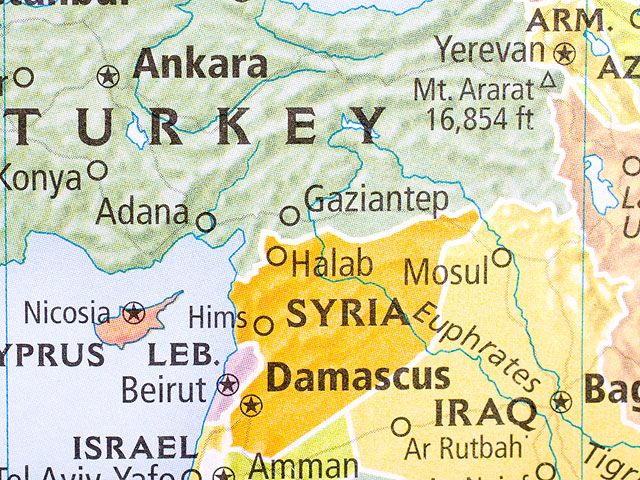 Financial Times: Запад не решается вооружить сирийских повстанцев 