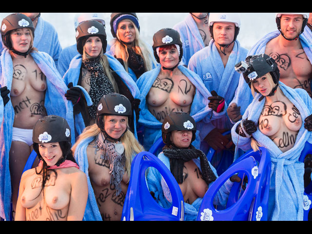 Голые снежные игры в Альтенберге. 23 февраля 2013 года