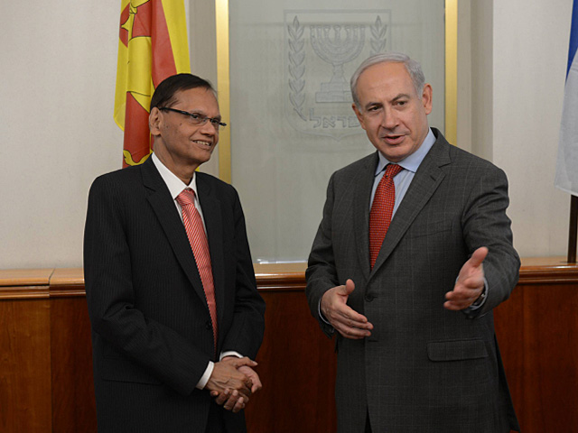 Биньямин Нетаниягу на встрече с министром иностранных дел Шри-Ланки