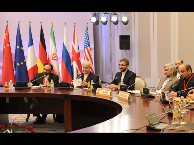 Представители иранской делегации в Казахстане. Февраль 2013 года