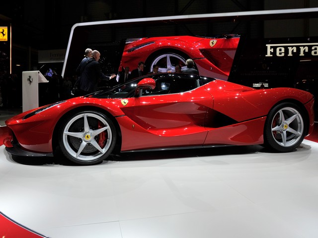 La Ferrari hybrid